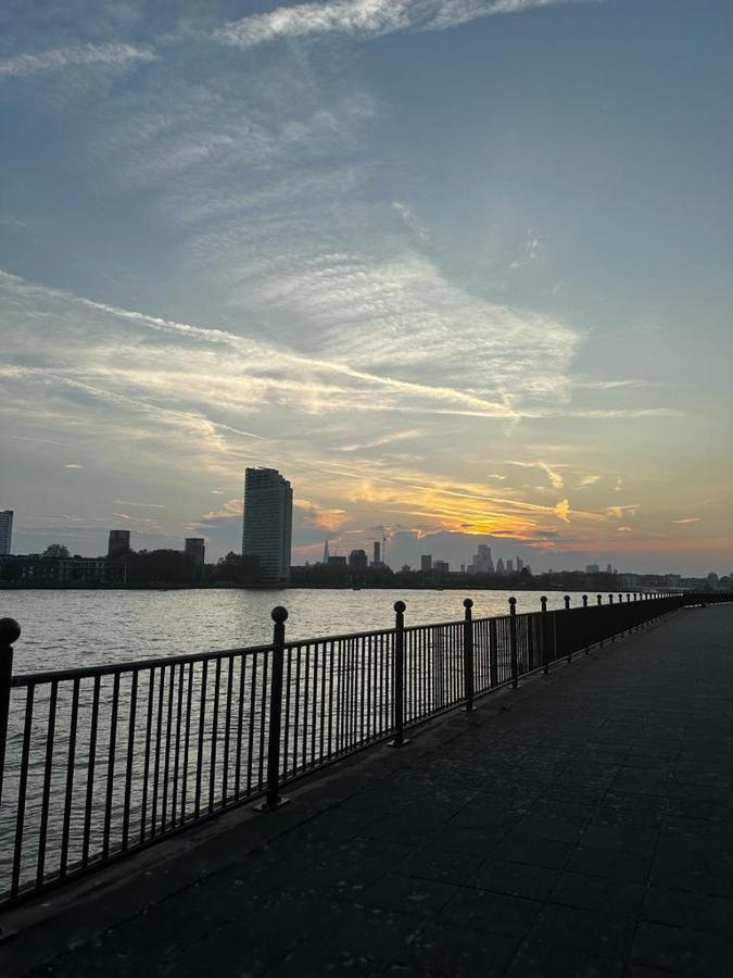 Riverside Premium En Suite Double Room E14 Londra Dış mekan fotoğraf